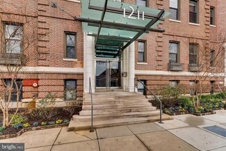 Building Photo - 1211 Light St