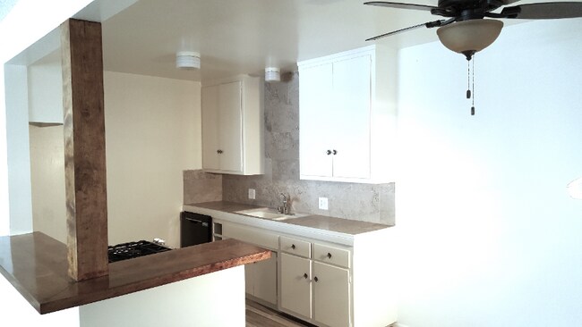 Foto del edificio - 1150 Manhattan Beach Blvd