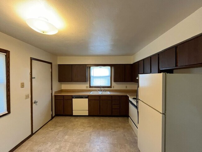 Foto del edificio - 605-607 Margate Drive