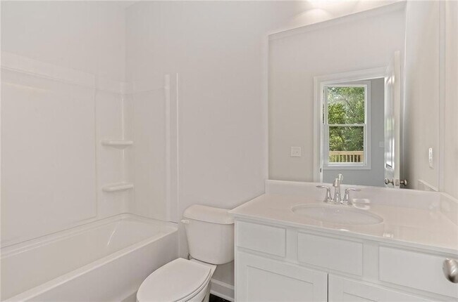 Foto del edificio - 2814 Woodland Terrace