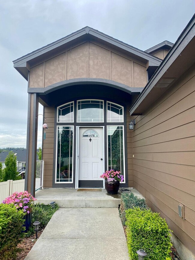 Building Photo - 507 E Parker Dr