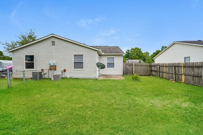 Building Photo - 2510 Thimbleberry Rd