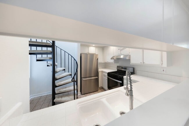 Building Photo - 17202 Corbina Ln