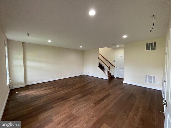 Building Photo - 42751 Puller Terrace