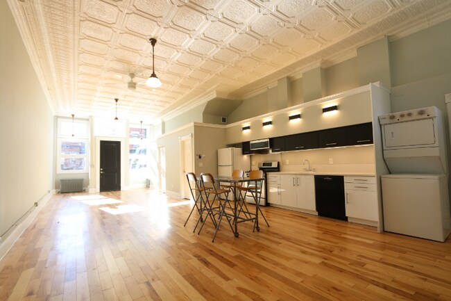 Foto del edificio - 1316 W Erie St