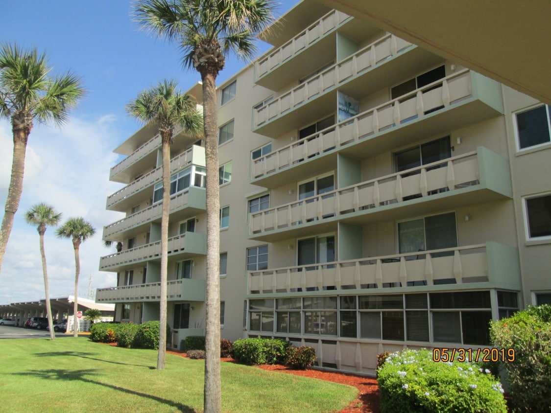 2020 N Atlantic Ave Unit 108N, Cocoa Beach, FL 32931 Apartment for