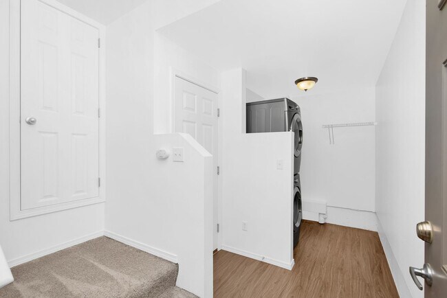 Foto del edificio - Mini 2 Bedroom Townhouse Heart of Redmond