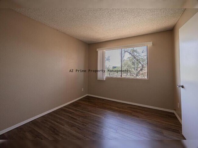 Foto del edificio - 3810 N Maryvale Pkwy