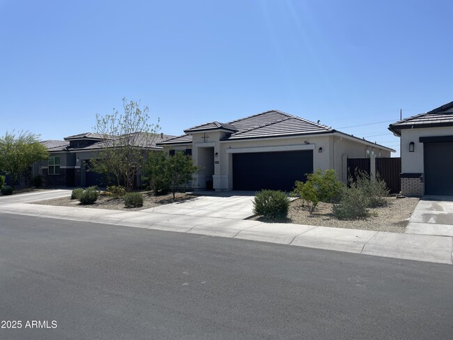 Building Photo - 24153 W Verlea Dr