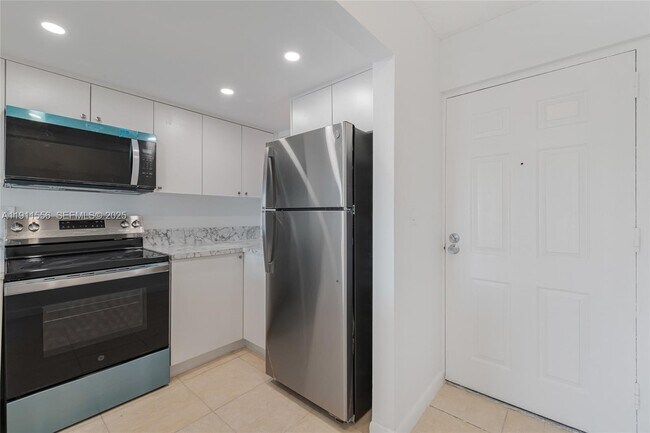 Foto del edificio - 420 NW 12th Ave