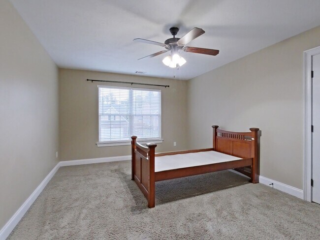 Foto del edificio - 4 bedroom 3 bath home- Pet Friendly- Grovetown GA