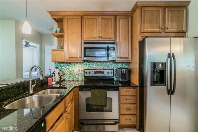 Foto del edificio - 2 br, 1 bath House - 1023 34th Ave N