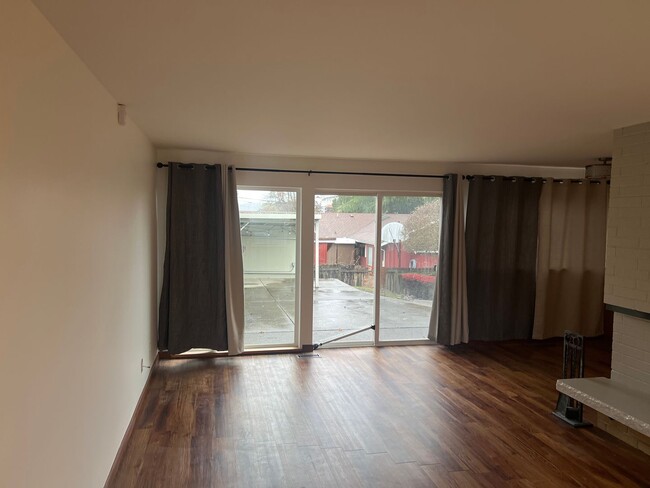 Building Photo - Spacious Home for Rent in South Seattle’s ...