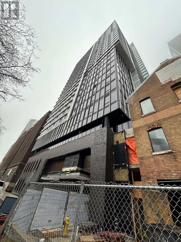 Primary Photo - 771-771 Yonge St