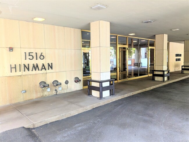 Foto del edificio - 1516 Hinman Ave