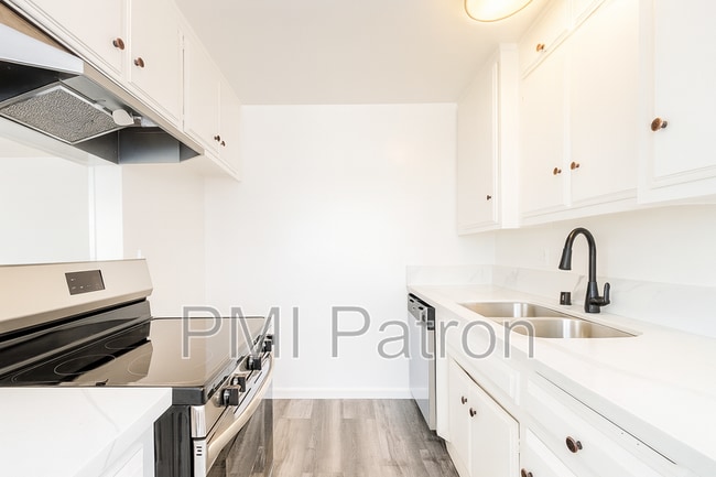 Building Photo - 4112 Green Ave
