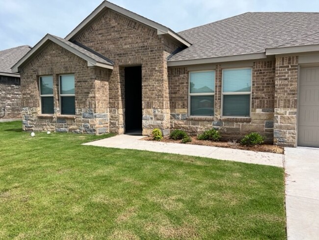 Building Photo - 2609 Plymouth Rock Rd