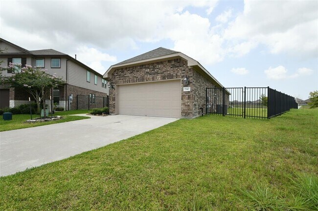 Building Photo - 2142 Open Prairie Dr