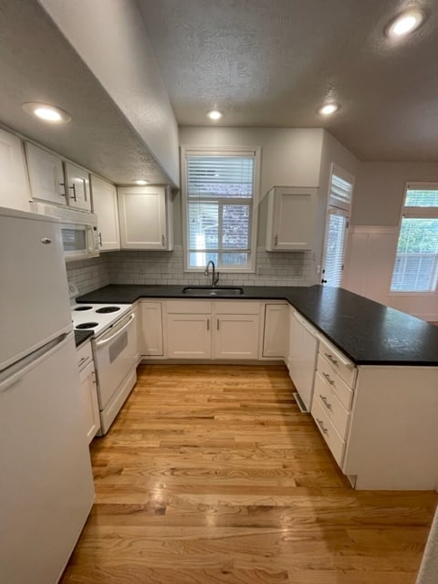 Building Photo - 4530 N Lusitano Ave