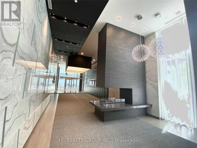 Photo du bâtiment - 5180 Yonge St