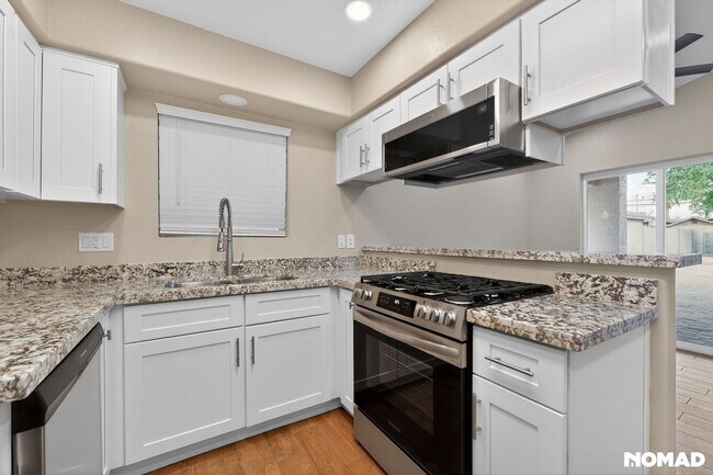 Foto del edificio - 302 N Cameron St