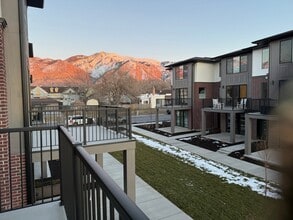 Building Photo - 541 South St