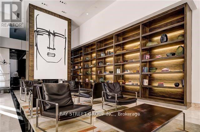 Photo du bâtiment - 38 Grenville St