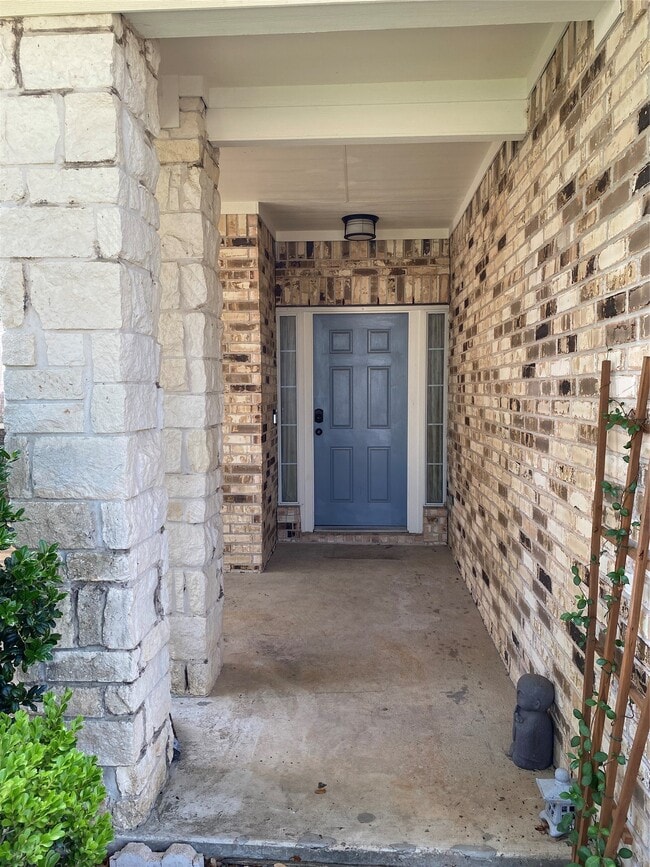 Building Photo - 2714 Orchard Creek Ln