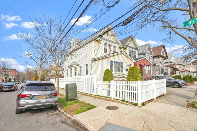 Building Photo - 84-60-84123 123rd St