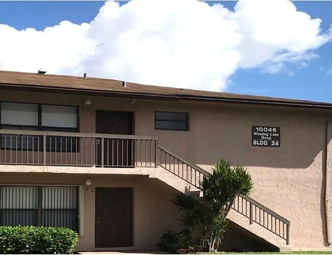 Foto del edificio - 10046 Winding Lake Rd