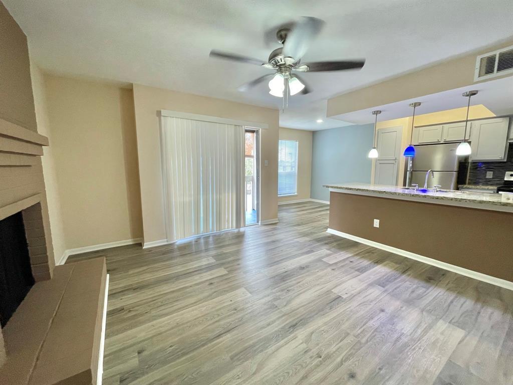 3919 Fairmont Pkwy Unit 250, Pasadena, TX 77504 Condo for Rent in