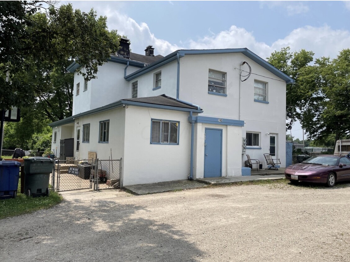 745 Glendower Unit C - 745 Glendower Ave