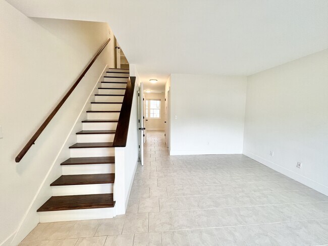 Foto del edificio - 272 Fleming Rd