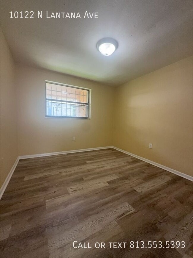 Building Photo - 10122 N Lantana Ave