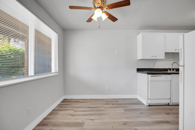 Building Photo - Shenandoah Gardens Apartments