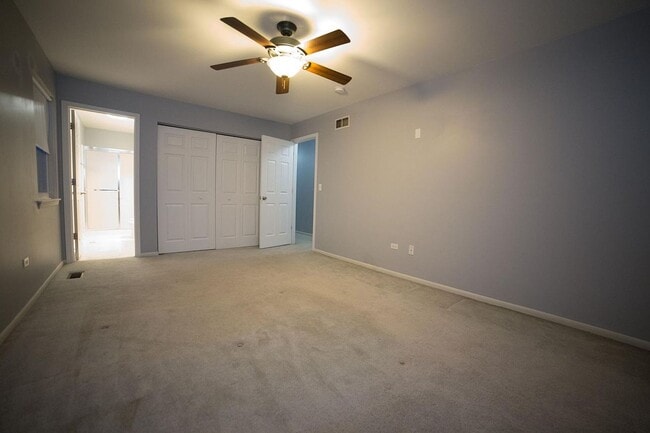 Building Photo - 2213 Pontiac Cir