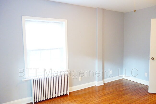 Building Photo - 311 Domer Ave