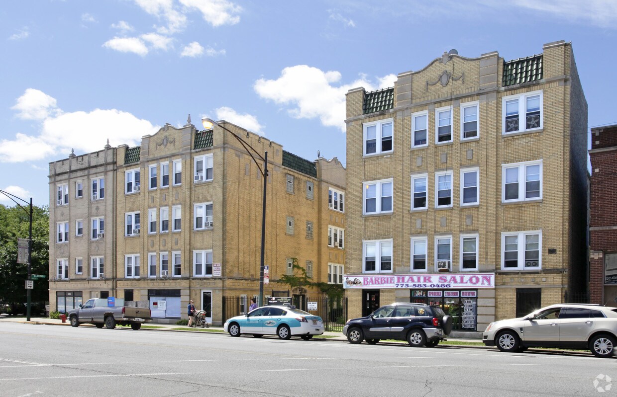 Building Photo - 4184 N Elston Ave