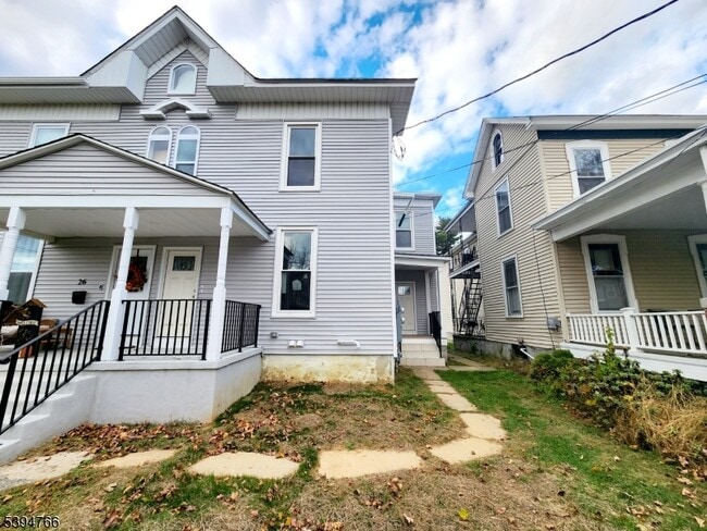 Building Photo - 24 W Stewart St