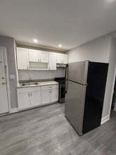 Building Photo - 147 Cleveland St