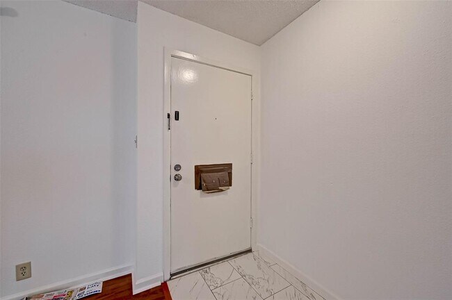 Foto del edificio - 8101 Amelia Rd