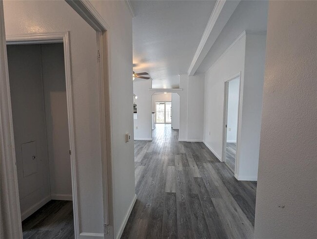 Foto del edificio - 4602 Blue Meadow Dr