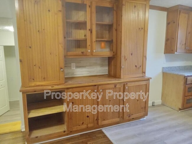 Building Photo - 3619 Walton St