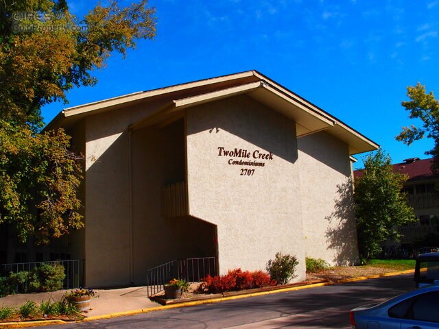Foto del edificio - 2707 Valmont Rd. Apt 213D