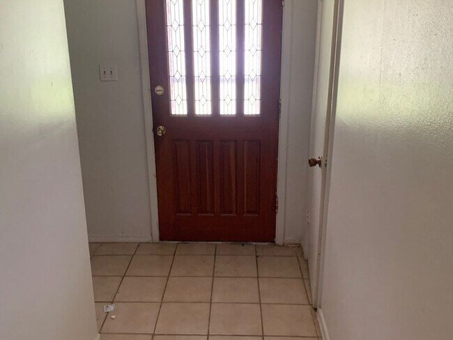 Foto del edificio - 3 Bedroom Single Family Home in Moss Point