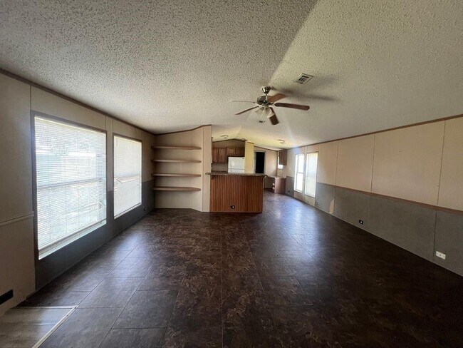 Building Photo - 3959 County Rd 227