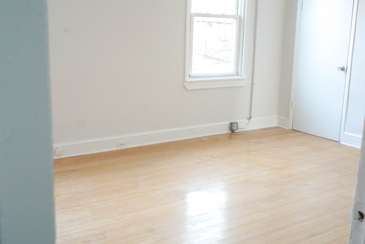 Foto del edificio - 330 Dickinson St