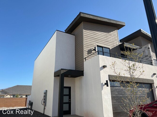 Building Photo - 3 br, 2.5 bath House - 607 E Eureka Alley