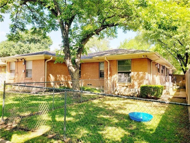 Building Photo - 6558 St Moritz Ave