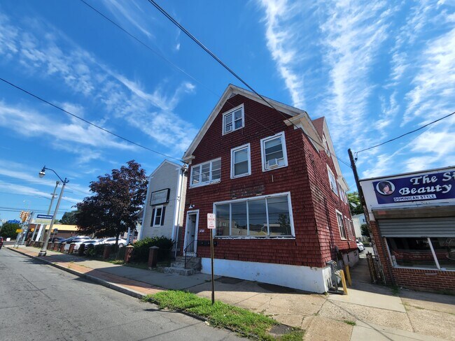 3788 Main Street - 3788 Main St